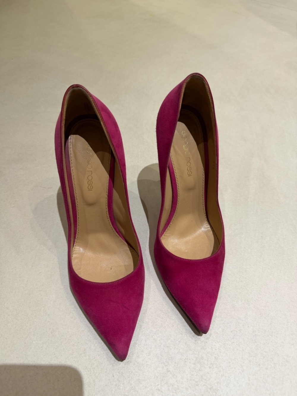 SERGIO ROSSI Fuchsia Suede Pointed-Toe Pumps - Women